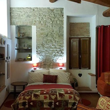 La Torretta - Cerreto Grue Bed & Breakfast Sarezzano ภายนอก รูปภาพ