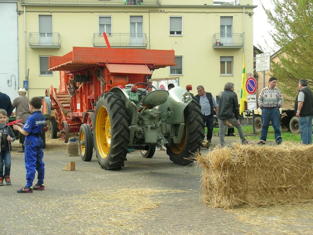 La Torretta - Cerreto Grue Bed & Breakfast Sarezzano ภายนอก รูปภาพ