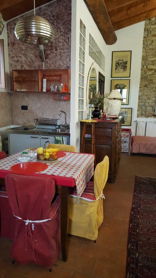 La Torretta - Cerreto Grue Bed & Breakfast Sarezzano ภายนอก รูปภาพ