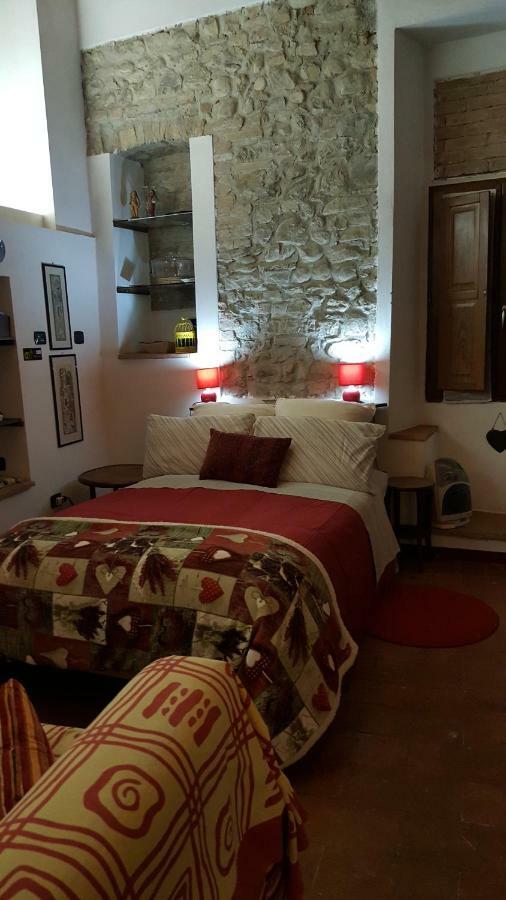 La Torretta - Cerreto Grue Bed & Breakfast Sarezzano ภายนอก รูปภาพ